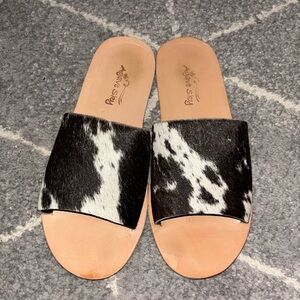 Agave Sky Cowhide Sandals Size 8